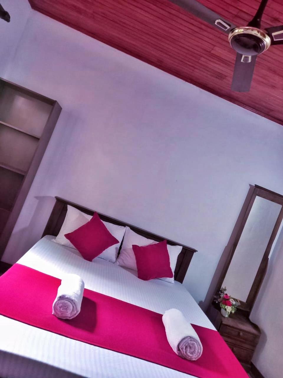 Villa Bell 412 Weligama Habitación foto